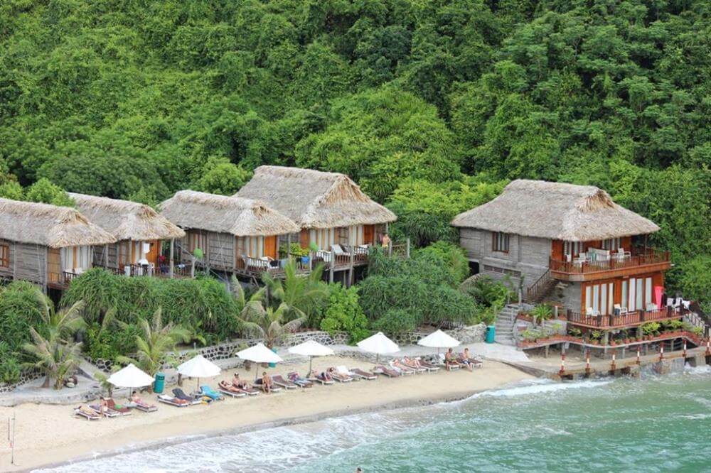 Foreigners should stay in 8 best beach resorts in Vietnam
