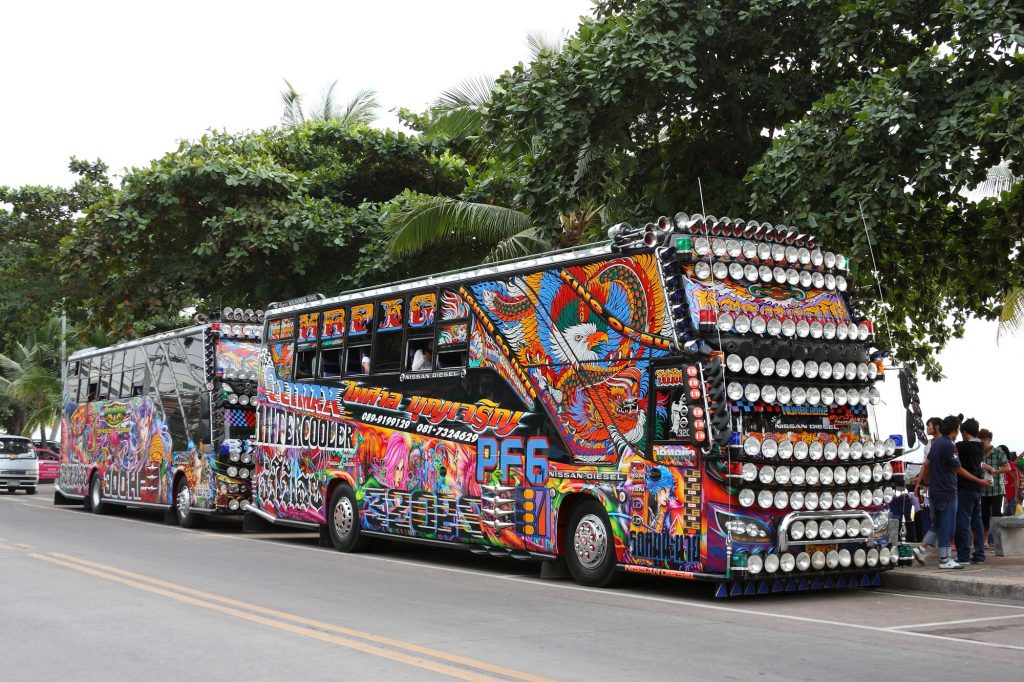 Xe buýt tại Thái