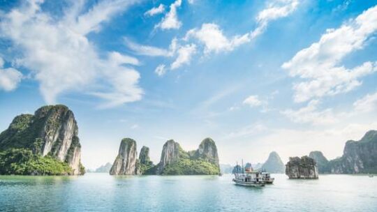 Unlocking the Charm of Vietnam – A Guide to Visiting Vietnam in Feb 2026 from India